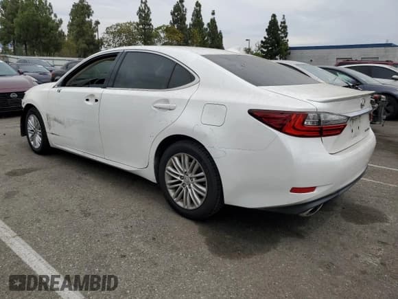 ✅ 2018 Lexus ES 350 • VIN: 58ABK1GGXJU108720 • Lot: 69878305. Wystawiony na Copart z przebiegiem 62 662 mil. Bezpłatny archiwum sprzedaży aukcyjnych z USA i szczegółowy raport historii pojazdu na DreamBid. Zdjęcie 2.