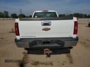 ✅ 2007 Chevrolet Silverado 2500HD 1LT • VIN: 1GCHK24K17E528504 • Lot: 71888565. Wystawiony na Copart z przebiegiem 187 952 mil. Bezpłatny archiwum sprzedaży aukcyjnych z USA i szczegółowy raport historii pojazdu na DreamBid. Zdjęcie 6.