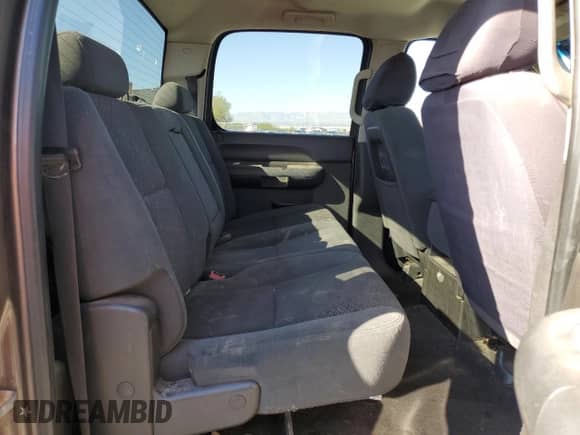 2007 Chevrolet Silverado 1500 1LT с VIN 2GCEK13M671710264, выставлен на аукционе Copart как лот 81694415 с пробегом 177 263 миль миль и Списание • Salvage title. История ставок и продаж доступна на DreamBid. Изображение 10.