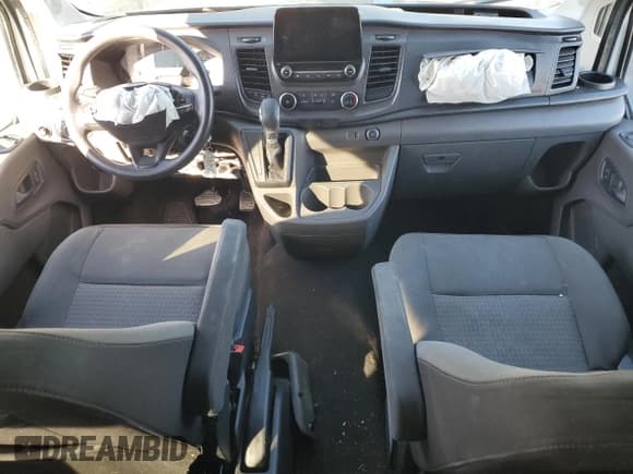 ✅ 2020 Ford Transit Passenger XL • VIN: 1FBAX2Y89LKA26454 • Lot: 41625595. Wystawiony na Copart z przebiegiem 78 358 mil. Bezpłatny archiwum sprzedaży aukcyjnych z USA i szczegółowy raport historii pojazdu na DreamBid. Zdjęcie 8.