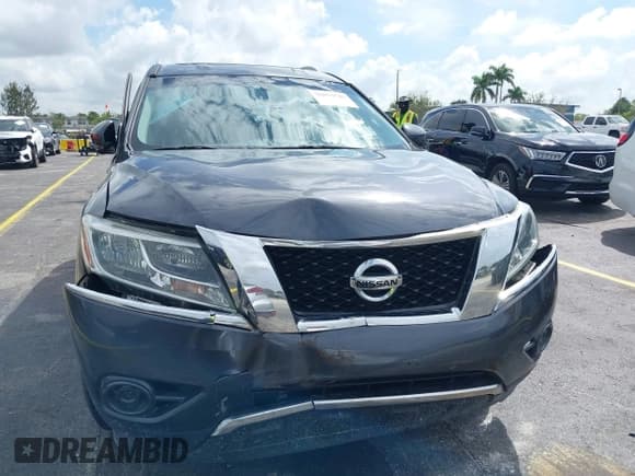 ✅ 2014 Nissan Pathfinder Platinum • VIN: 5N1AR2MMXEC733905 • Lot: 42080757. Listed on IAAI with 128,092 mi. Free auction sales archive from the USA and detailed vehicle history report at DreamBid. Image 6.