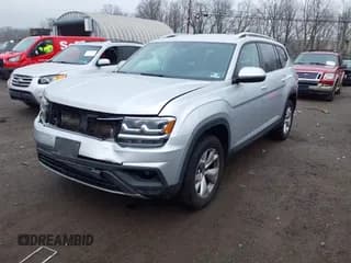 ✅ 2018 Volkswagen Atlas S • VIN: 1V2GR2CA8JC534351 • Лот: 43811837. Опубликован ранее на IAAI с пробегом 288 925 миль. Бесплатный доступ к архиву аукционных продаж из США и подробный отчёт об истории автомобиля на DreamBid. Изображение 2.