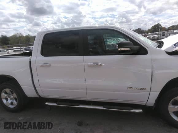 2019 Ram 1500 Big Horn с VIN 1C6SRFFTXKN849309, выставлен на аукционе IAAI как лот 43390609 с пробегом 114 883 миль миль и . История ставок и продаж доступна на DreamBid. Изображение 13.