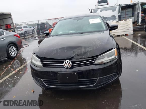 ✅ 2014 Volkswagen Jetta SE • VIN: 3VWD17AJ8EM400226 • Lot: 43564543. Wystawiony na IAAI z przebiegiem 194 106 mil. Bezpłatny archiwum sprzedaży aukcyjnych z USA i szczegółowy raport historii pojazdu na DreamBid. Zdjęcie 12.
