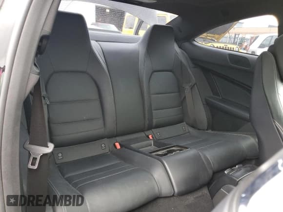 ✅ 2013 Mercedes-Benz C 350 • VIN: WDDGJ8JB6DG013512 • Lot: 85712715. Listed on Copart with 165,540 mi. Free auction sales archive from the USA and detailed vehicle history report at DreamBid. Image 10.