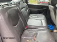 ✅ 2006 Chevrolet Silverado 1500 • VIN: 1GBJC33D36F179611 • Lot: 56563245. Wystawiony na Copart z przebiegiem 365 018 mil. Bezpłatny archiwum sprzedaży aukcyjnych z USA i szczegółowy raport historii pojazdu na DreamBid. Zdjęcie 6.