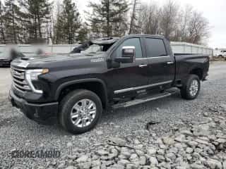 2024 Chevrolet Silverado 3500HD High Country с VIN 2GC4YVEY1R1159956, выставлен на аукционе Copart как лот 86298864 с пробегом 4 113 миль миль и На запчасти • Non repairable. История ставок и продаж доступна на DreamBid. Изображение 1.