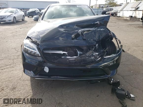 ✅ 2019 Mercedes-Benz C 300 • VIN: 55SWF8EB4KU316389 • Лот: 82298265. Опубликован ранее на Copart с пробегом 40 309 миль. Бесплатный доступ к архиву аукционных продаж из США и подробный отчёт об истории автомобиля на DreamBid. Изображение 5.