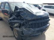 ✅ 2019 Chevrolet Silverado 1500 Work Truck • VIN: 1GCPWAEH2KZ385190 • Lot: 43313249. Wystawiony na IAAI z przebiegiem 105 992 mil. Bezpłatny archiwum sprzedaży aukcyjnych z USA i szczegółowy raport historii pojazdu na DreamBid. Zdjęcie 6.