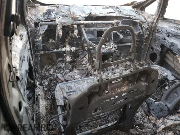 ✅ 2018 Chevrolet Bolt EV LT • VIN: 1G1FW6S03J4119074 • Lot: 80943294. Wystawiony na Copart z przebiegiem Nie podano. Bezpłatny archiwum sprzedaży aukcyjnych z USA i szczegółowy raport historii pojazdu na DreamBid. Zdjęcie 8.