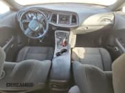 ✅ 2020 Dodge Challenger SXT • VIN: 2C3CDZAG0LH104333 • Lot: 81990335. Wystawiony na Copart z przebiegiem 143 242 mil. Bezpłatny archiwum sprzedaży aukcyjnych z USA i szczegółowy raport historii pojazdu na DreamBid. Zdjęcie 8.