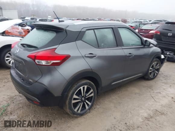 ✅ 2019 Nissan Kicks S • VIN: 3N1CP5CU0KL516193 • Lot: 41474237. Wystawiony na IAAI z przebiegiem 50 357 mil. Bezpłatny archiwum sprzedaży aukcyjnych z USA i szczegółowy raport historii pojazdu na DreamBid. Zdjęcie 4.