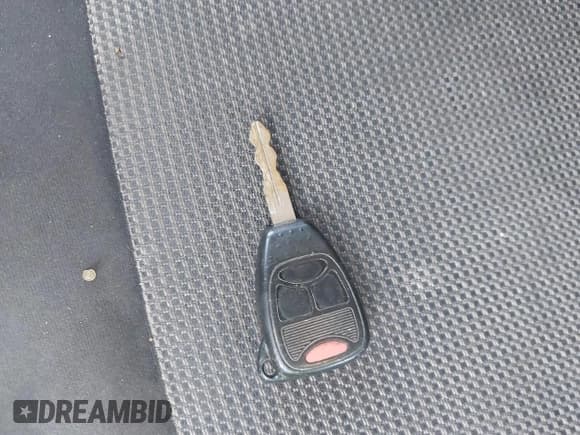 ✅ 2012 Jeep Patriot Latitude • VIN: 1C4NJPFA2CD627419 • Lot: 42973369. Listed on IAAI with 231,372 mi. Free auction sales archive from the USA and detailed vehicle history report at DreamBid. Image 11.