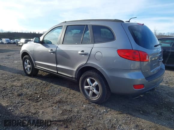 ✅ 2008 Hyundai Santa Fe GLS • VIN: 5NMSG13D88H220412 • Lot: 43729510. Listed on IAAI with 235,773 mi. Free auction sales archive from the USA and detailed vehicle history report at DreamBid. Image 3.