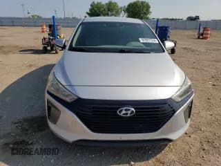 ✅ 2017 Hyundai Ioniq Blue • VIN: KMHC65LC6HU036354 • Lot: 62097254. Wystawiony na Copart z przebiegiem 95 941 mil. Bezpłatny archiwum sprzedaży aukcyjnych z USA i szczegółowy raport historii pojazdu na DreamBid. Zdjęcie 5.