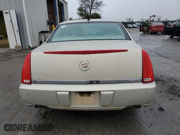 ✅ 2007 Cadillac DTS Luxury I • VIN: 1G6KD57Y27U209672 • Лот: 89812665. Опубликован ранее на Copart с пробегом Не указан. Бесплатный доступ к архиву аукционных продаж из США и подробный отчёт об истории автомобиля на DreamBid. Изображение 6.