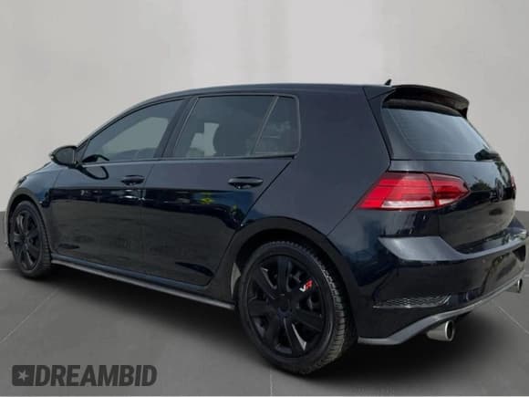 ✅ 2019 Volkswagen Golf GTI S • VIN: 3VW5T7AU5KM014139 • Lot: 80223985. Wystawiony na Copart z przebiegiem 85 578 mil. Bezpłatny archiwum sprzedaży aukcyjnych z USA i szczegółowy raport historii pojazdu na DreamBid. Zdjęcie 3.