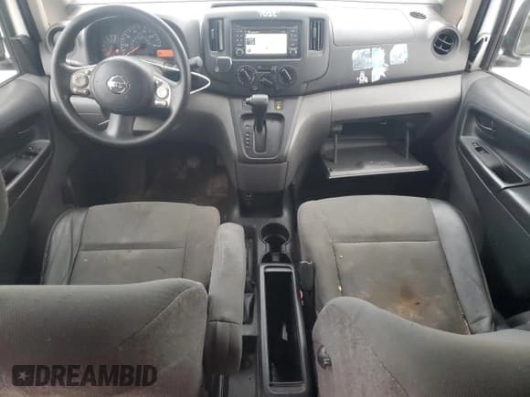 ✅ 2014 Nissan NV200 SV • VIN: 3N6CM0KN0EK696026 • Lot: 91925515. Wystawiony na Copart z przebiegiem 175 929 mil. Bezpłatny archiwum sprzedaży aukcyjnych z USA i szczegółowy raport historii pojazdu na DreamBid. Zdjęcie 8.