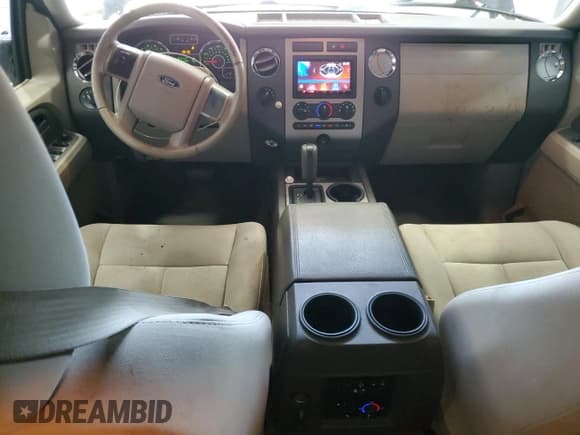✅ 2010 Ford Expedition SSV • VIN: 1FMJU1G55AEB62853 • Lot: 66900375. Listed on Copart with 170,090 mi. Free auction sales archive from the USA and detailed vehicle history report at DreamBid. Image 8.