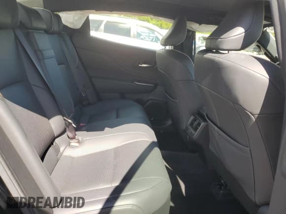 ✅ 2023 Toyota Crown Limited • VIN: JTDAAAAF5P3003012 • Лот: 89436505. Опубликован ранее на Copart с пробегом 13 057 миль. Бесплатный доступ к архиву аукционных продаж из США и подробный отчёт об истории автомобиля на DreamBid. Изображение 11.