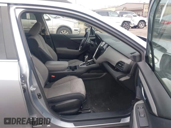 ✅ 2022 Subaru Outback Premium • VIN: 4S4BTAFC1N3163927 • Lot: 43600836. Wystawiony na IAAI z przebiegiem 47 864 mil. Bezpłatny archiwum sprzedaży aukcyjnych z USA i szczegółowy raport historii pojazdu na DreamBid. Zdjęcie 5.