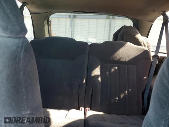 ✅ 1996 Chevrolet Blazer LS • VIN: 1GNCS18W7TK140620 • Лот: 87446815. Опубликован ранее на Copart с пробегом 186 497 миль. Бесплатный доступ к архиву аукционных продаж из США и подробный отчёт об истории автомобиля на DreamBid. Изображение 10.