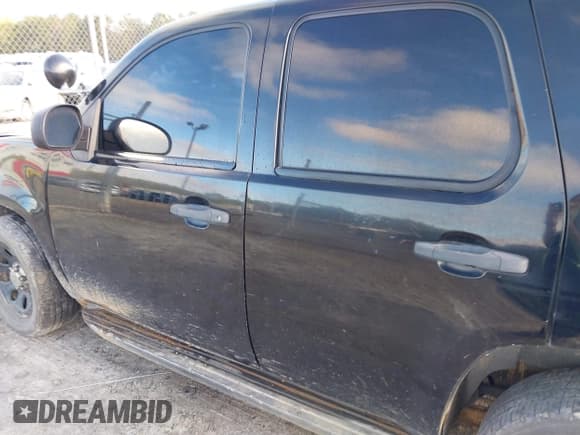 ✅ 2012 Chevrolet Tahoe Commercial • VIN: 1GNLC2E04CR290775 • Lot: 41028027. Listed on IAAI with 103,762 mi. Free auction sales archive from the USA and detailed vehicle history report at DreamBid. Image 14.