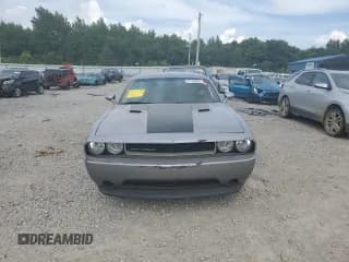 ✅ 2014 Dodge Challenger SXT • VIN: 2C3CDYAG6EH214767 • Lot: 61106264. Wystawiony na Copart z przebiegiem Nie podano. Bezpłatny archiwum sprzedaży aukcyjnych z USA i szczegółowy raport historii pojazdu na DreamBid. Zdjęcie 5.