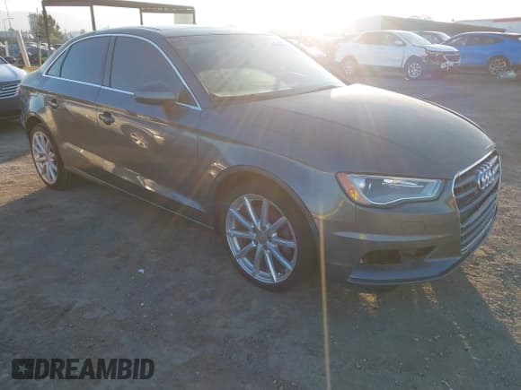 ✅ 2015 Audi A3 Premium • VIN: WAUAJGFF8F1067824 • Лот: 43786484. Опубликован ранее на IAAI с пробегом 118 096 миль. Бесплатный доступ к архиву аукционных продаж из США и подробный отчёт об истории автомобиля на DreamBid. Изображение 1.