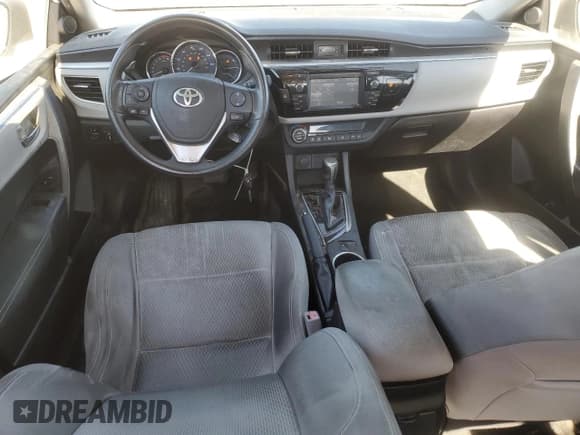 ✅ 2016 Toyota Corolla L • VIN: 5YFBURHE9GP477530 • Lot: 92463785. Wystawiony na Copart z przebiegiem 191 489 mil. Bezpłatny archiwum sprzedaży aukcyjnych z USA i szczegółowy raport historii pojazdu na DreamBid. Zdjęcie 8.