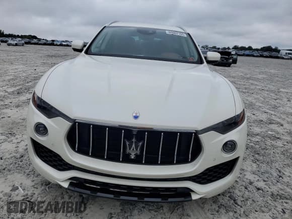 ✅ 2018 Maserati Levante S GranSport • VIN: ZN661YUS0JX272198 • Лот: 69862165. Опубликован ранее на Copart с пробегом Не указан. Бесплатный доступ к архиву аукционных продаж из США и подробный отчёт об истории автомобиля на DreamBid. Изображение 5.