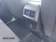 ✅ 2022 Chevrolet Equinox LT • VIN: 3GNAXUEV9NL121929 • Лот: 43315673. Опубликован ранее на IAAI с пробегом 42 996 миль. Бесплатный доступ к архиву аукционных продаж из США и подробный отчёт об истории автомобиля на DreamBid. Изображение 8.