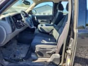 ✅ 2011 Chevrolet Silverado 1500 LS • VIN: 1GCRCREA4BZ443352 • Lot: 85727885. Listed on Copart with 122,613 mi. Free auction sales archive from the USA and detailed vehicle history report at DreamBid. Image 7.