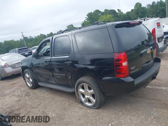 ✅ 2014 Chevrolet Tahoe LT • VIN: 1GNSCBE04ER141927 • Lot: 42651845. Listed on IAAI with 89,980 mi. Free auction sales archive from the USA and detailed vehicle history report at DreamBid. Image 14.