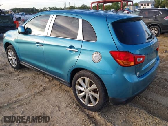 ✅ 2014 Mitsubishi Outlander SE • VIN: 4A4AR4AU9EE020608 • Lot: 43904994. Wystawiony na IAAI z przebiegiem 141 748 mil. Bezpłatny archiwum sprzedaży aukcyjnych z USA i szczegółowy raport historii pojazdu na DreamBid. Zdjęcie 3.