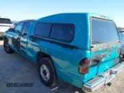 ✅ 1997 Dodge Dakota • VIN: 1B7GL23X9VS142143 • Lot: 41397050. Wystawiony na IAAI z przebiegiem 140 122 mil. Bezpłatny archiwum sprzedaży aukcyjnych z USA i szczegółowy raport historii pojazdu na DreamBid. Zdjęcie 3.