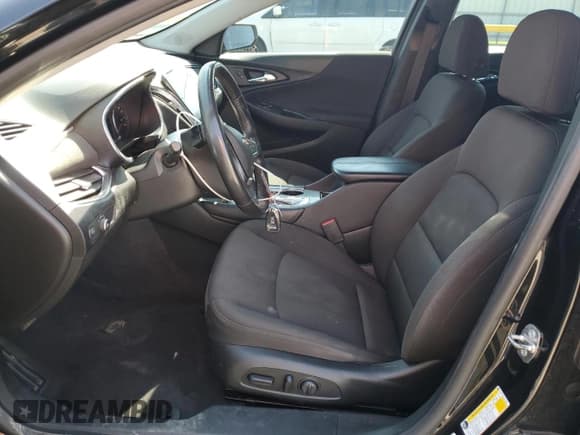 ✅ 2018 Chevrolet Malibu LT • VIN: 1G1ZD5ST1JF279269 • Lot: 68431655. Listed on Copart with 107,831 mi. Free auction sales archive from the USA and detailed vehicle history report at DreamBid. Image 7.