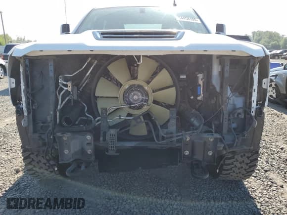 ✅ 2017 Chevrolet Silverado 2500HD Work Truck • VIN: 1GC1KUEY4HF111891 • Lot: 64458105. Wystawiony na Copart z przebiegiem 112 778 mil. Bezpłatny archiwum sprzedaży aukcyjnych z USA i szczegółowy raport historii pojazdu na DreamBid. Zdjęcie 5.