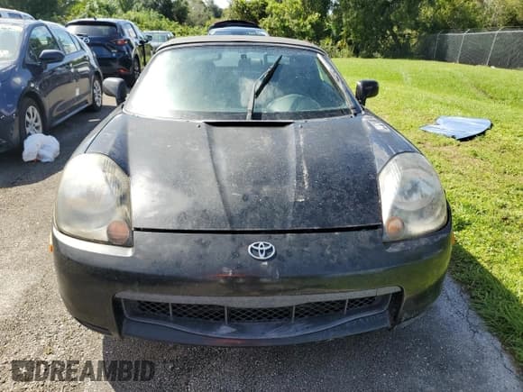 ✅ 2000 Toyota MR2 • VIN: JTDFR3201Y0005329 • Лот: 75106494. Опубликован ранее на Copart с пробегом Не указан. Бесплатный доступ к архиву аукционных продаж из США и подробный отчёт об истории автомобиля на DreamBid. Изображение 5.