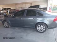 ✅ 2008 Volvo S40 2.4L • VIN: YV1MS382382374471 • Лот: 43597414. Опубликован ранее на IAAI с пробегом 161 657 миль. Бесплатный доступ к архиву аукционных продаж из США и подробный отчёт об истории автомобиля на DreamBid. Изображение 14.