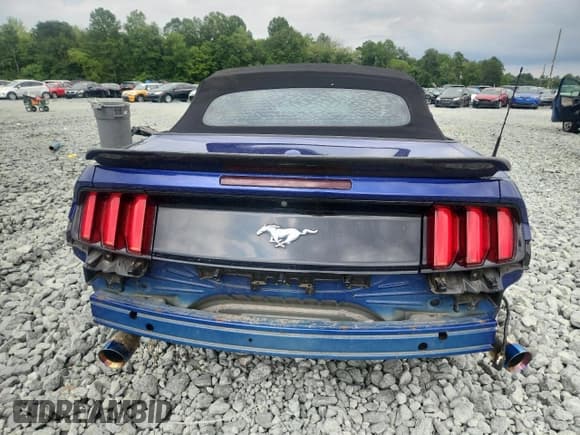 ✅ 2016 Ford Mustang EcoBoost Premium • VIN: 1FATP8UH4G5312428 • Lot: 67107705. Listed on Copart with 119,292 mi. Free auction sales archive from the USA and detailed vehicle history report at DreamBid. Image 6.