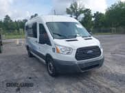 ✅ 2015 Ford Transit XLT • VIN: 1FBAX2CG8FKA22611 • Lot: 42495659. Wystawiony na IAAI z przebiegiem 275 024 mil. Bezpłatny archiwum sprzedaży aukcyjnych z USA i szczegółowy raport historii pojazdu na DreamBid. Zdjęcie 1.