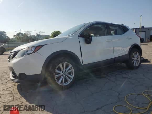 ✅ 2018 Nissan Rogue S • VIN: JN1BJ1CP8JW151352 • Lot: 63815635. Listed on Copart with 93,224 mi. Free auction sales archive from the USA and detailed vehicle history report at DreamBid. Image 1.