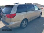 ✅ 2004 Toyota Sienna XLE • VIN: 5TDZA22C84S189488 • Lot: 43372101. Wystawiony na IAAI z przebiegiem 200 526 mil. Bezpłatny archiwum sprzedaży aukcyjnych z USA i szczegółowy raport historii pojazdu na DreamBid. Zdjęcie 4.