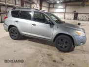 ✅ 2006 Toyota RAV4 • VIN: JTMZK33V066000953 • Lot: 52198795. Wystawiony na Copart z przebiegiem 113 276 mil. Bezpłatny archiwum sprzedaży aukcyjnych z USA i szczegółowy raport historii pojazdu na DreamBid. Zdjęcie 4.