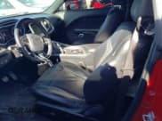 ✅ 2015 Dodge Challenger R/T Plus • VIN: 2C3CDZBT5FH851278 • Lot: 60196794. Wystawiony na Copart z przebiegiem 71 713 mil. Bezpłatny archiwum sprzedaży aukcyjnych z USA i szczegółowy raport historii pojazdu na DreamBid. Zdjęcie 7.