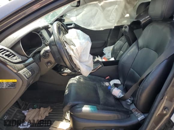 ✅ 2016 Kia Cadenza Premium • VIN: KNALN4D73G5206145 • Lot: 65959965. Wystawiony na Copart z przebiegiem Nie podano. Bezpłatny archiwum sprzedaży aukcyjnych z USA i szczegółowy raport historii pojazdu na DreamBid. Zdjęcie 7.