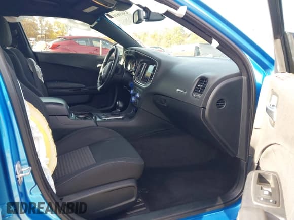 ✅ 2019 Dodge Charger GT • VIN: 2C3CDXHG5KH510648 • Lot: 43610610. Listed on IAAI with 129,190 mi. Free auction sales archive from the USA and detailed vehicle history report at DreamBid. Image 5.