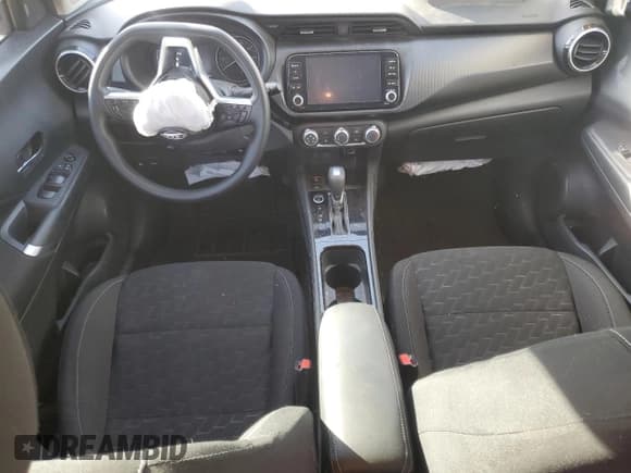 ✅ 2024 Nissan Kicks SV • VIN: 3N1CP5CV9RL536672 • Lot: 89632285. Wystawiony na Copart z przebiegiem 7 178 mil. Bezpłatny archiwum sprzedaży aukcyjnych z USA i szczegółowy raport historii pojazdu na DreamBid. Zdjęcie 8.