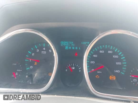 2009 Chevrolet Traverse LS z VIN 1GNER13D99S114300, wystawiony jako IAAI lot #42773329 z przebiegiem 179 551 mil mil oraz . Historia ofert i sprzedaży dostępna na DreamBid. Obrazek 7.